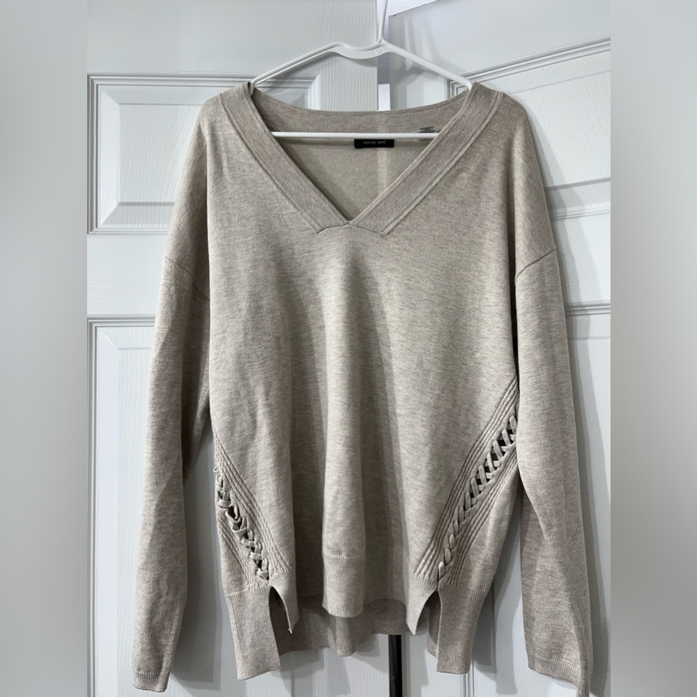 Verve Ami V Neck Sweater 🤍